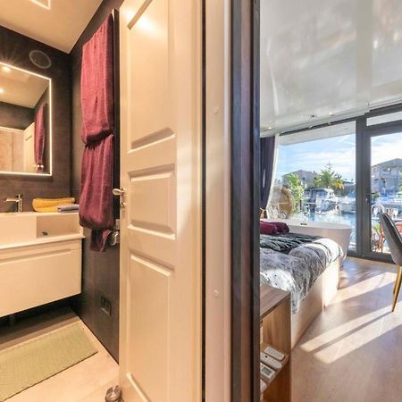 Escale Royale Frejus Otel Oda fotoğraf