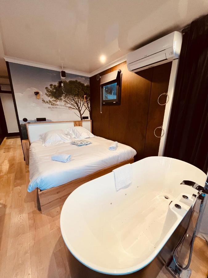 Escale Royale Frejus Otel Dış mekan fotoğraf